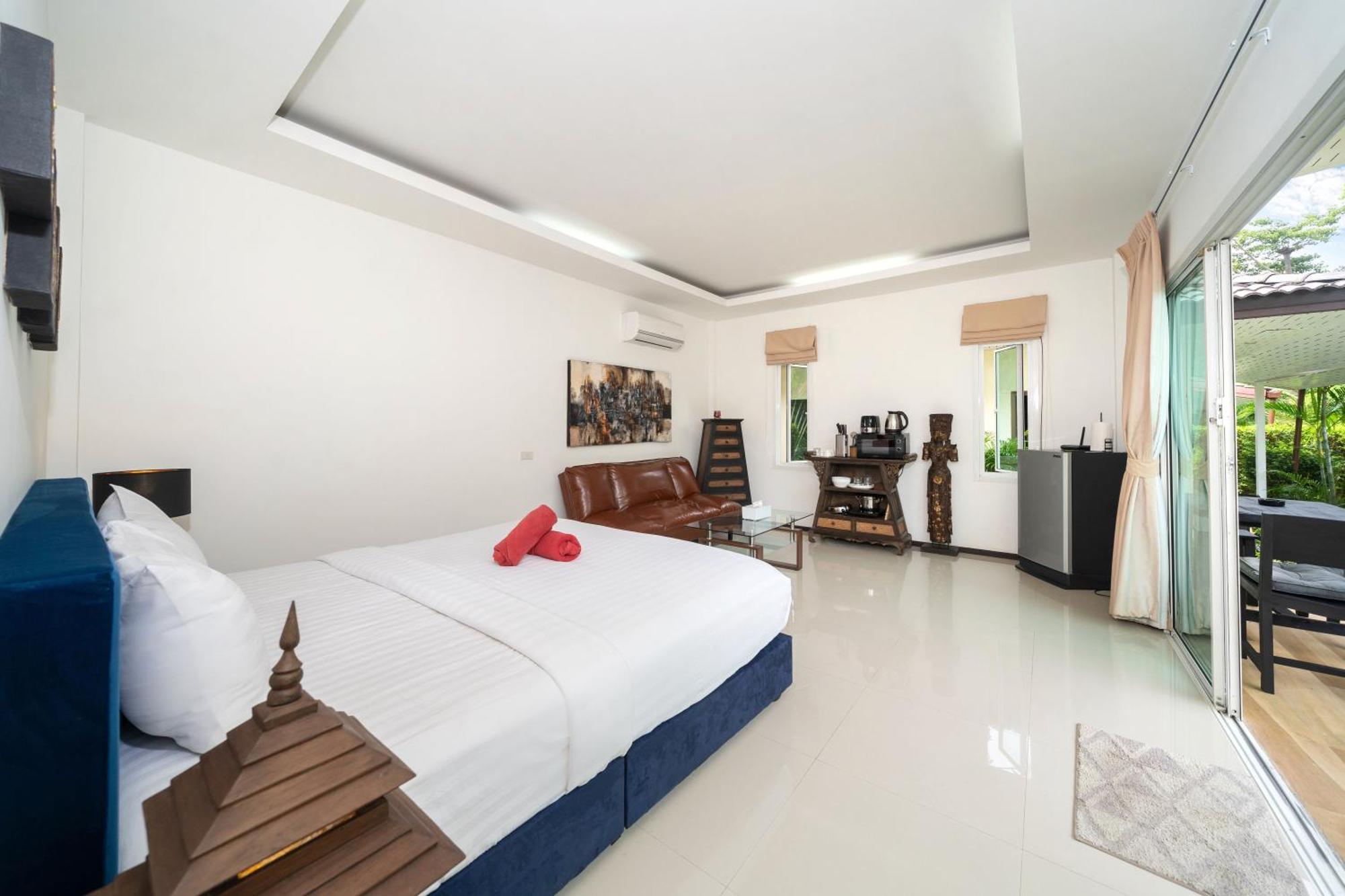 Oxavia Garden Oasis In Nai Harn - Your Private Tropical Garden With 3 Cabins And Jacuzzi Rawai Екстериор снимка
